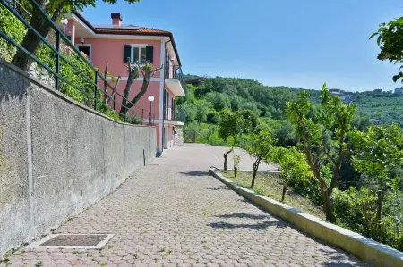 Sea view apartment in the hills - Casa Giorgi