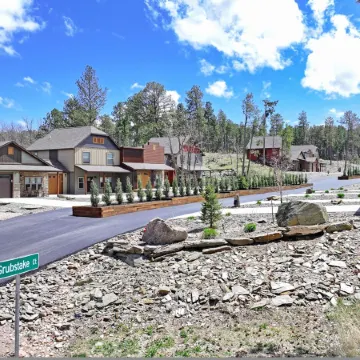 Saddle Up For Luxury - 15 Minutes to Mt Rushmore