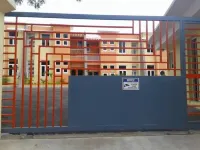 WISDOM IS READY TO SERVE YOU/ FREE TRANSPORTATION AVAILABLE のホテル