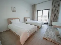 Charming 2-bedroom villa with WiFi & resort amenities