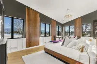 Luxury Estate with Mountain View and Privacy