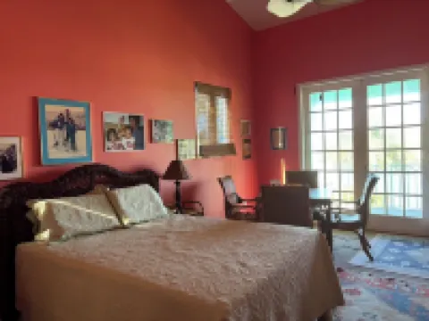 Enjoy our waterfront home with private beach access & boat dock in The Moorings! Hotels in South Beach