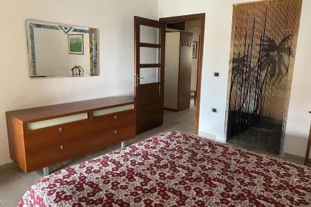 Penthouse with sea view Отели в г. Trinita dʼAgultu