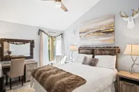 Summit Views - Last Minute Booking Promos! Mountain Retreat w/Hot Tub and Sauna