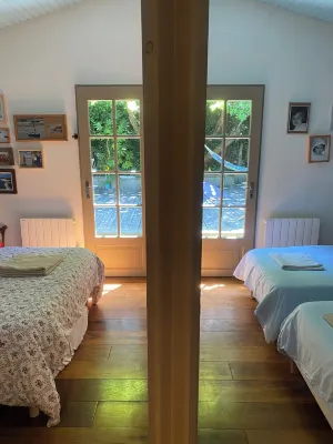 Pretty villa with 4 bedrooms, large terrace and enclosed garden in Cap Ferret