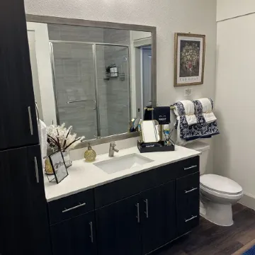 Poolside Bliss, Trails and Culinary Delights!