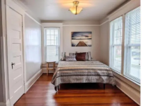 Historic Charming 4BR on the WestEnd near Millikin