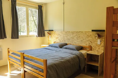 9-person gîte in the Ardennes in the middle of the forest Hotels in Haulme