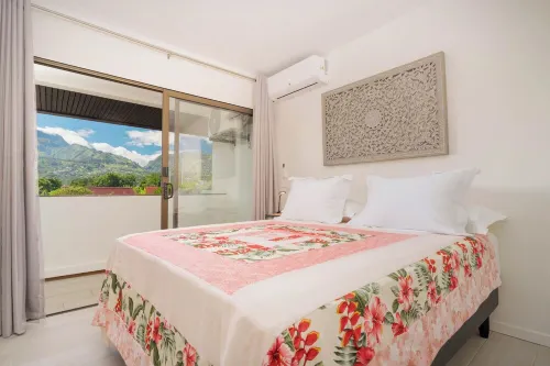 Fare Kenzo Hotels in Pirae