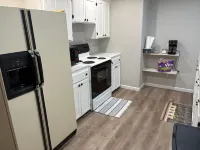 Fishing Camp 1-bedroom/Loft cabin in delightful Brookeland with AC, WiFi