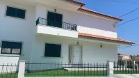 7min to the beach & 23min to Lisbon city, offering convenience & coastal charm