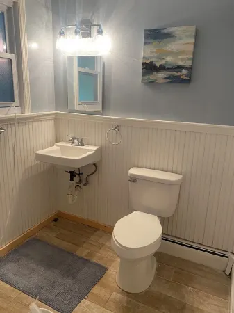 Cozy Cottage Ponquogue Hampton Bays