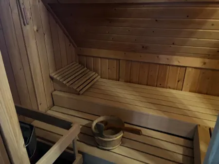 Country house on beautiful waterfront park Отели в г. Вестерборк