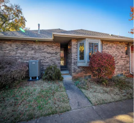 No Pets 3 Bed 2 Bath with 2 Car Garage Fully Furnished Everything New