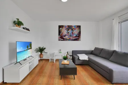 Neu Eingerichtete Ferienwohnung im Herzen von Adeje Отели в г. Comarca de Isora