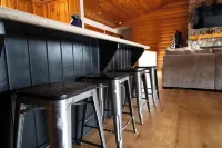 Cozy 3-bedroom cabin in charming Crosslake with WiFi and AC