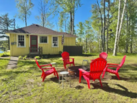 Wells On the Water -A Tiny but Mighty Cottage on Loon Lake