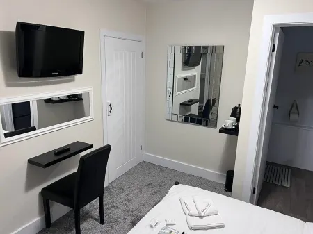 Deluxe Double Room Отели в г. Тонтон Дин Дистрикт