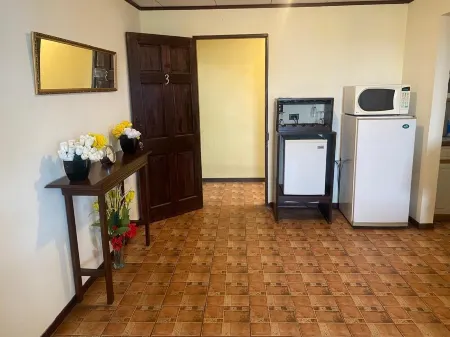 Apartamento Para 4pax, Full Equipado, Cerca de la Ciudad. Seguro y Amplio