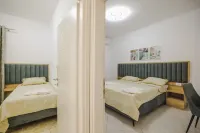 A comfortable home-away-from-home experience, close to everything.