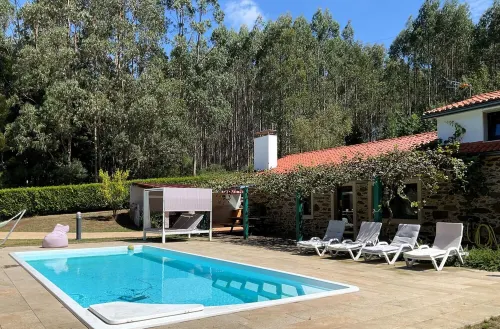 Casa Rural Rodeada de Naturaleza. A Medio Camino Ntre A Coruña y Santiago Hotel di Comarca de Ordes