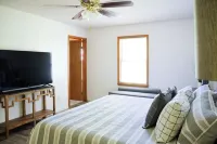 The Fairway Villa on the Green and ONLY 4 MINUTES TO TOWN!! 웨스트 브랜치 타운쉽 호텔