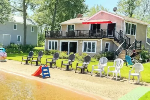Lake Living, sit back and relax! Hotel a Middleton