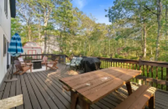 Mountain View Lodge: Bear Creek Lakes - Lake, Pool, Firepit & Pet Friendly