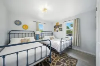 The Lake House - Pool, Hot Tub, Sauna