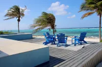 NO BIG TING - Beautiful Oceanfront Beach House, Snorkel Paradise w/ Private Pool