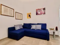 Donna Rebecca, apartment in fine building with garden