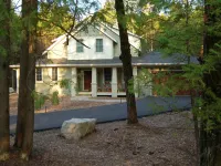 Beautiful NEW BUILD 3-bedroom home surrounded by nature Egg Harbor, Door County Hotele w: Egg Harbor