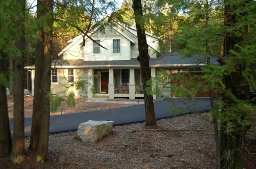 Beautiful NEW BUILD 3-bedroom home surrounded by nature Egg Harbor, Door County