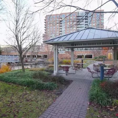 Miami styled living - Min to NYC