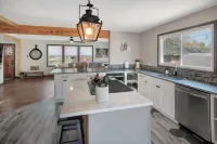 Savannah's Secret Mins to Famous Rivertstreet Hotels in Garden City