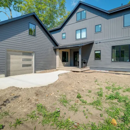Walk to Lake Charlevoix: 4-Season Retreat