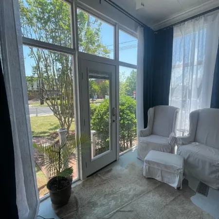 Downtown Auburn game day apartment