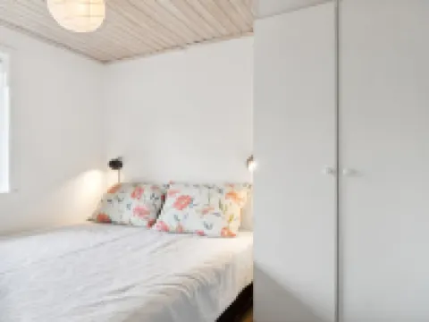 "Lenaya" - 1km from the Sea