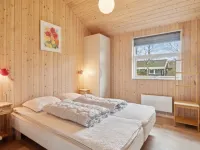 "Henninge" - 300m from the Sea Hotels in Grena