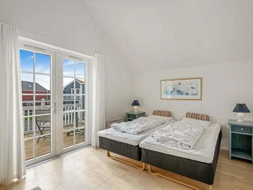 "Sote" - 1.2km from the Sea - Parkering
