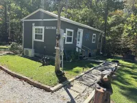 Cozy 1-Bedroom Cabin with WiFi, AC in Charming Mammoth Cave 매머드 케이브 국립공원 주변 호텔