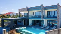 Luxury Oceanfront Villa Fully Staffed - Huvilat