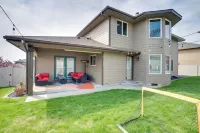 Moses Lake Vacation Rental w/ Hot Tub & Game Room