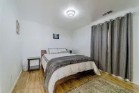 Peaceful retreat near the redwoods, ocean, and golf course! Hotels near Sequoia Park