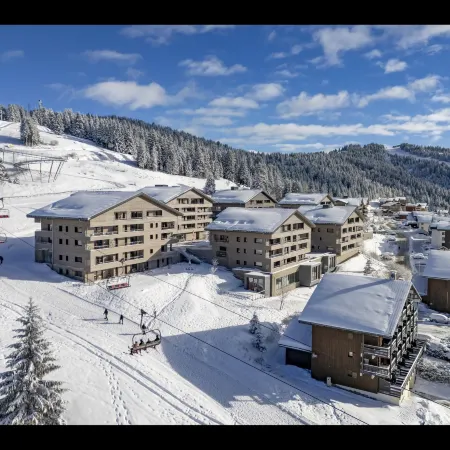 Apartment in Hauteluce with Ski-In/Ski-Out Access