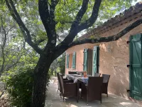 Family House in Provence with Pool and Garden