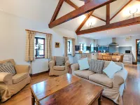 Cottage in Shropshire with Pool & Tennis Hotel di 