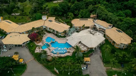 Bosque do Porto Praia Hotel Отели рядом с достопримечательностью «Porto Seguro»