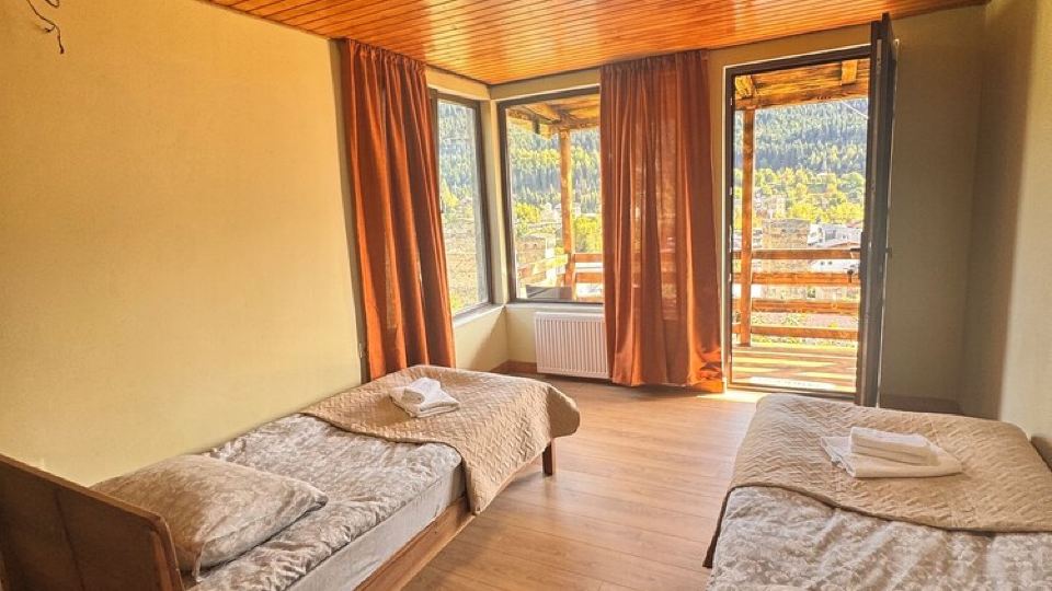 Charming 2-bedroom villa in brilliant Mestia with WiFi