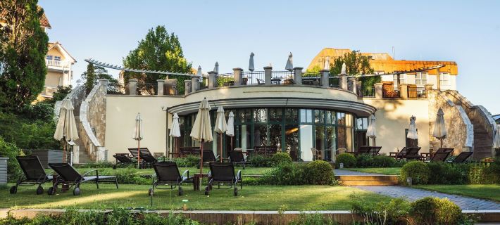Aja Nordperd & Villen Hotels in Rugen